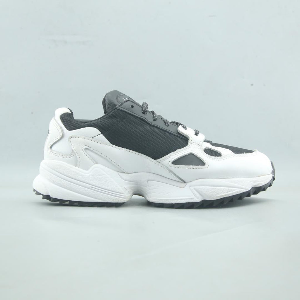 ADIDAS  FALCON