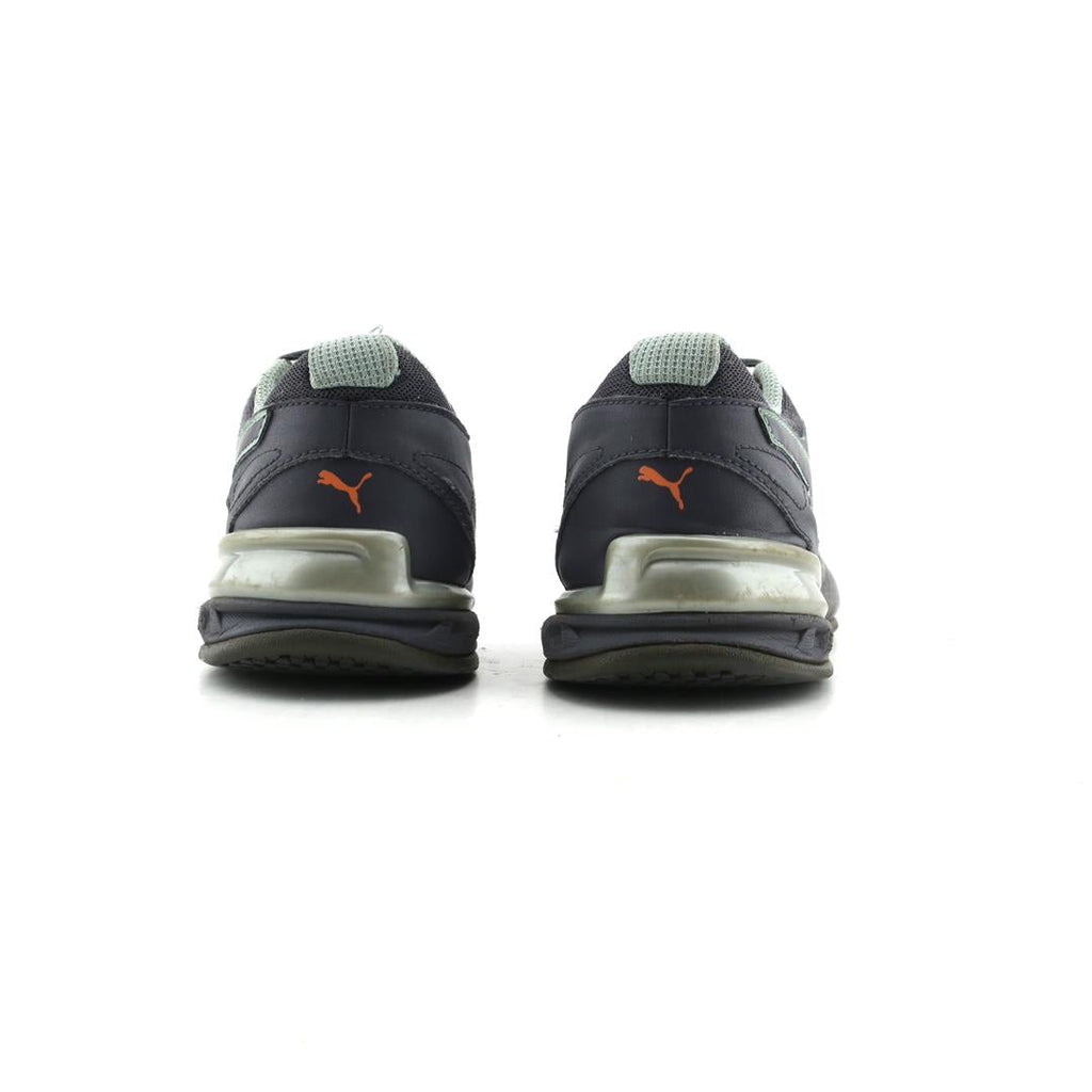 PUMA  TAZON 6