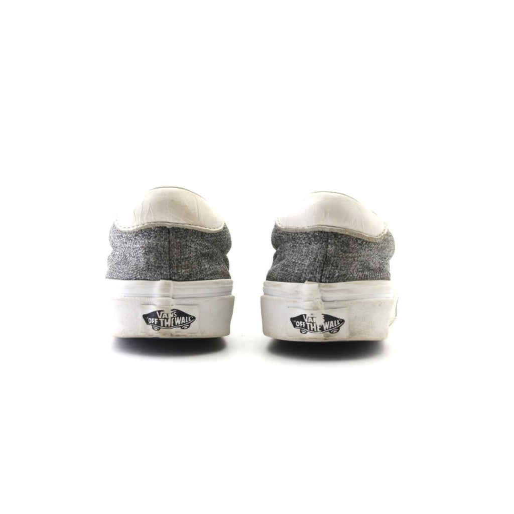 VANS AUTHENTIC