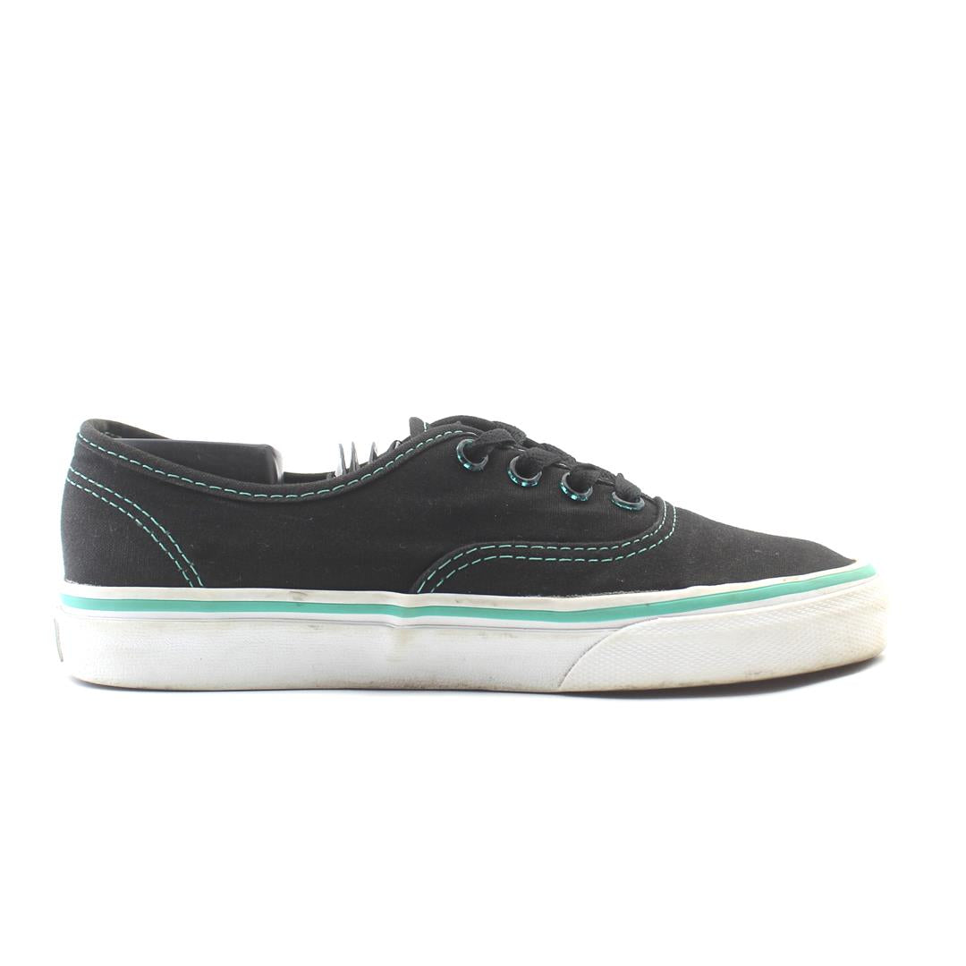 VANS AUTHENTIC