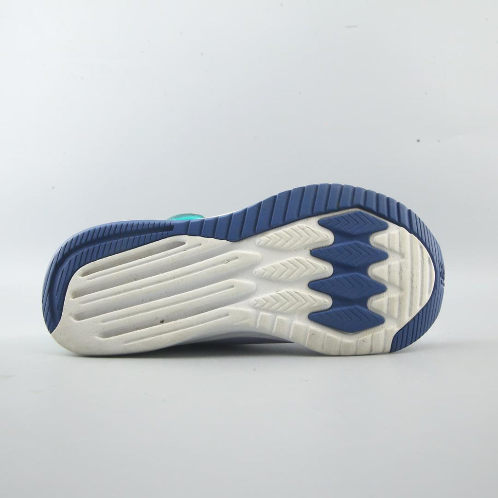 NEW BALANCE FUELCORE REVEAL V3