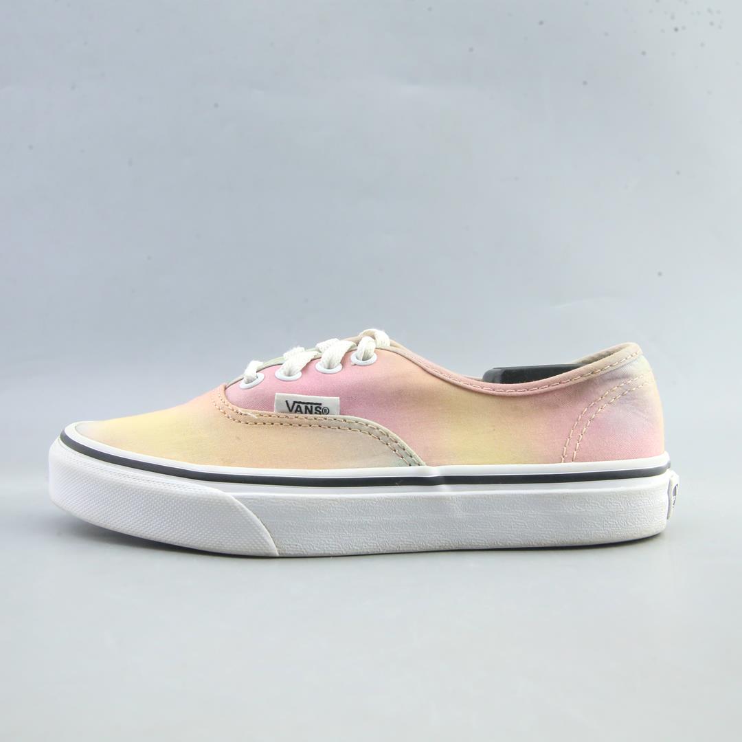 VANS AUTHENTIC