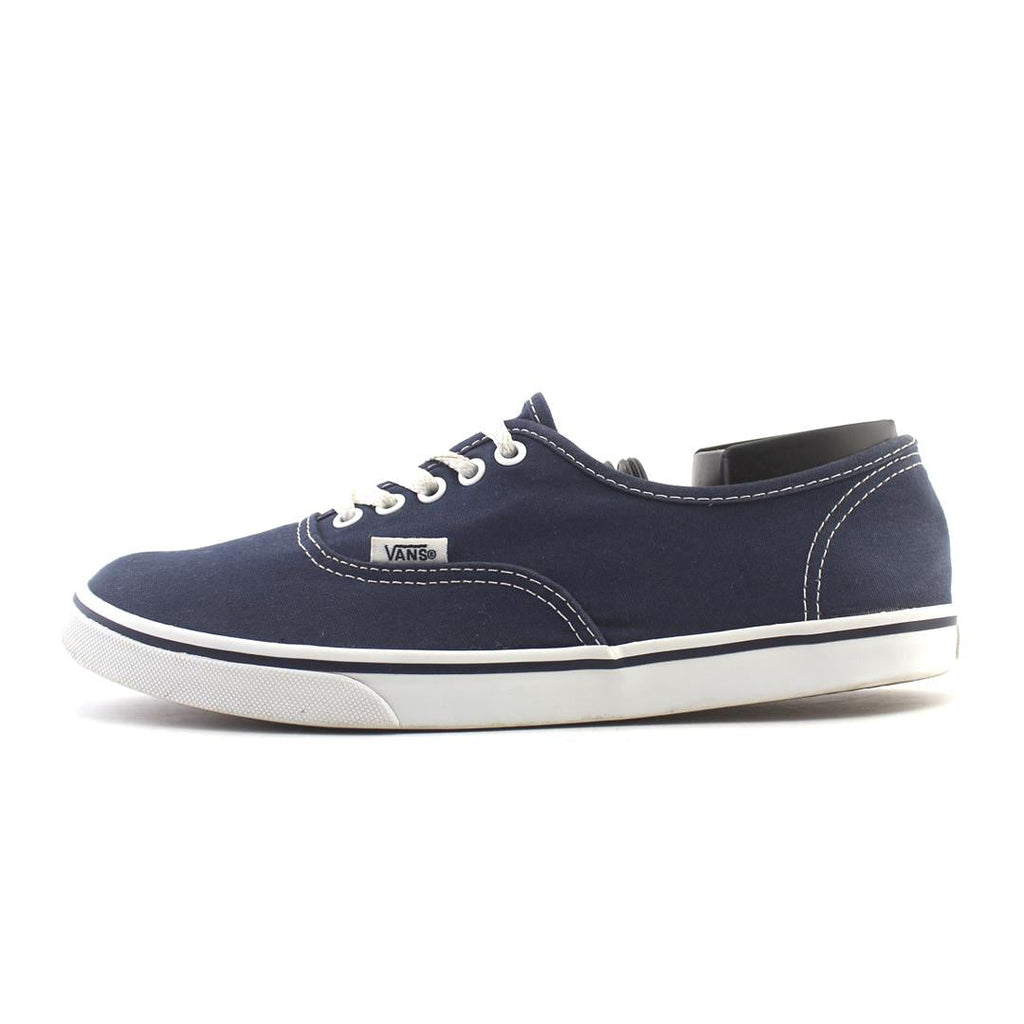 VANS AUTHENTIC