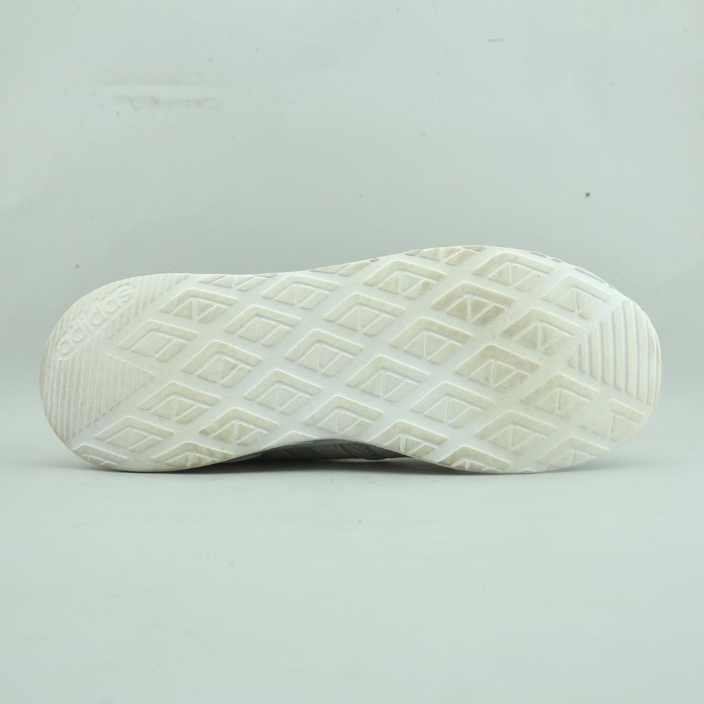 ADIDAS  QUESTAR FLOW NXT