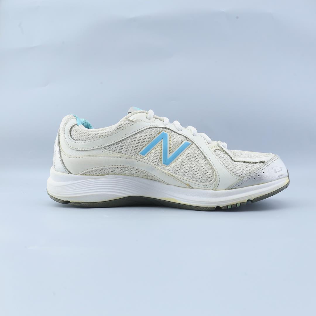 NEW BALANCE 496V2