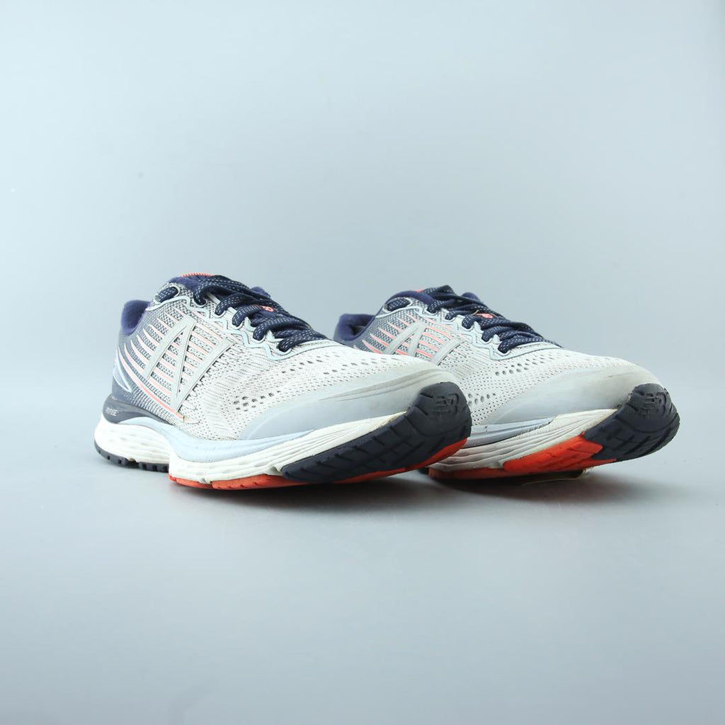 NEW BALANCE 880V8