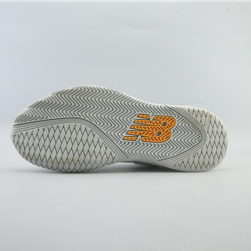 NEW BALANCE 1006