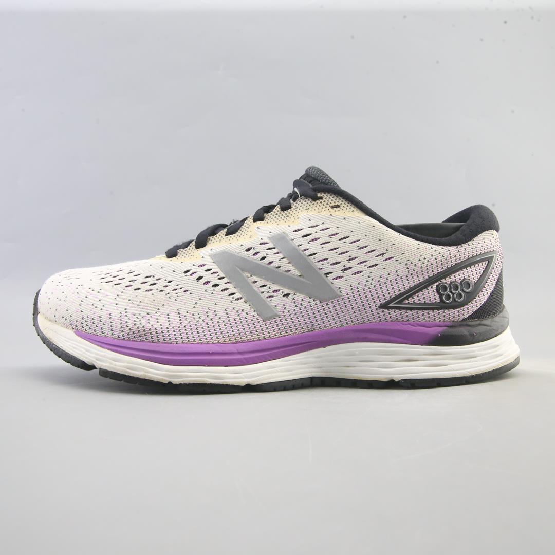 NEW BALANCE 880V9