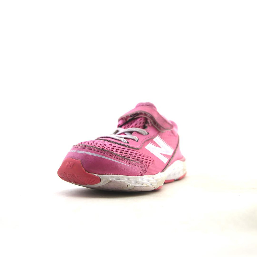 NEW BALANCE 680V6