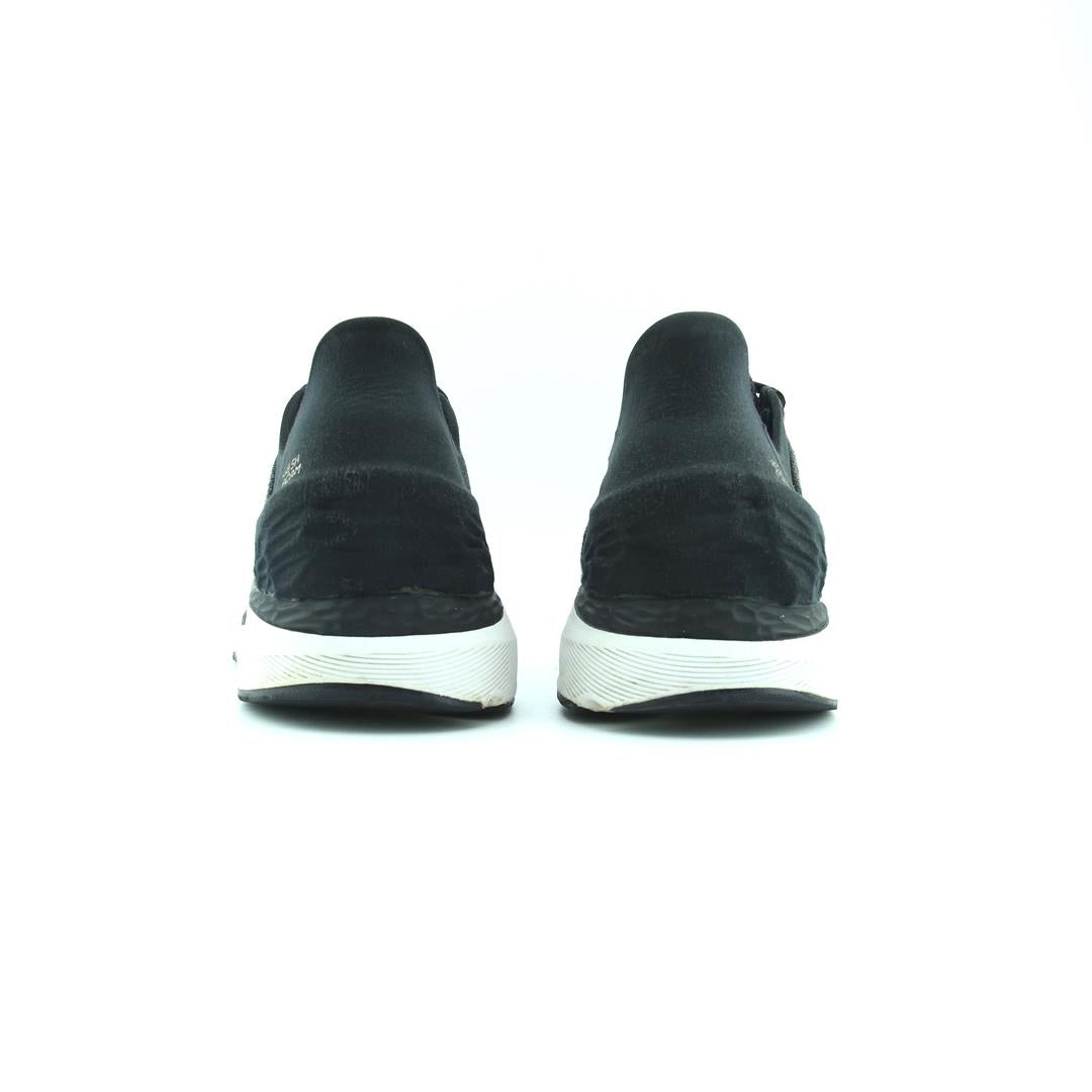NEW BALANCE  FRESH FOAM 860V11