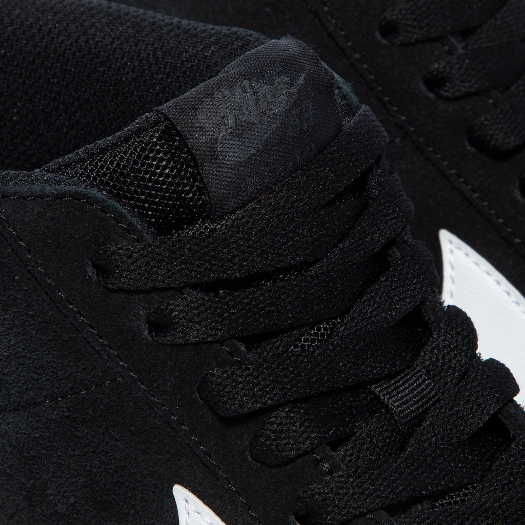 Nike SB Zoom Blazer Mid (Black/White)