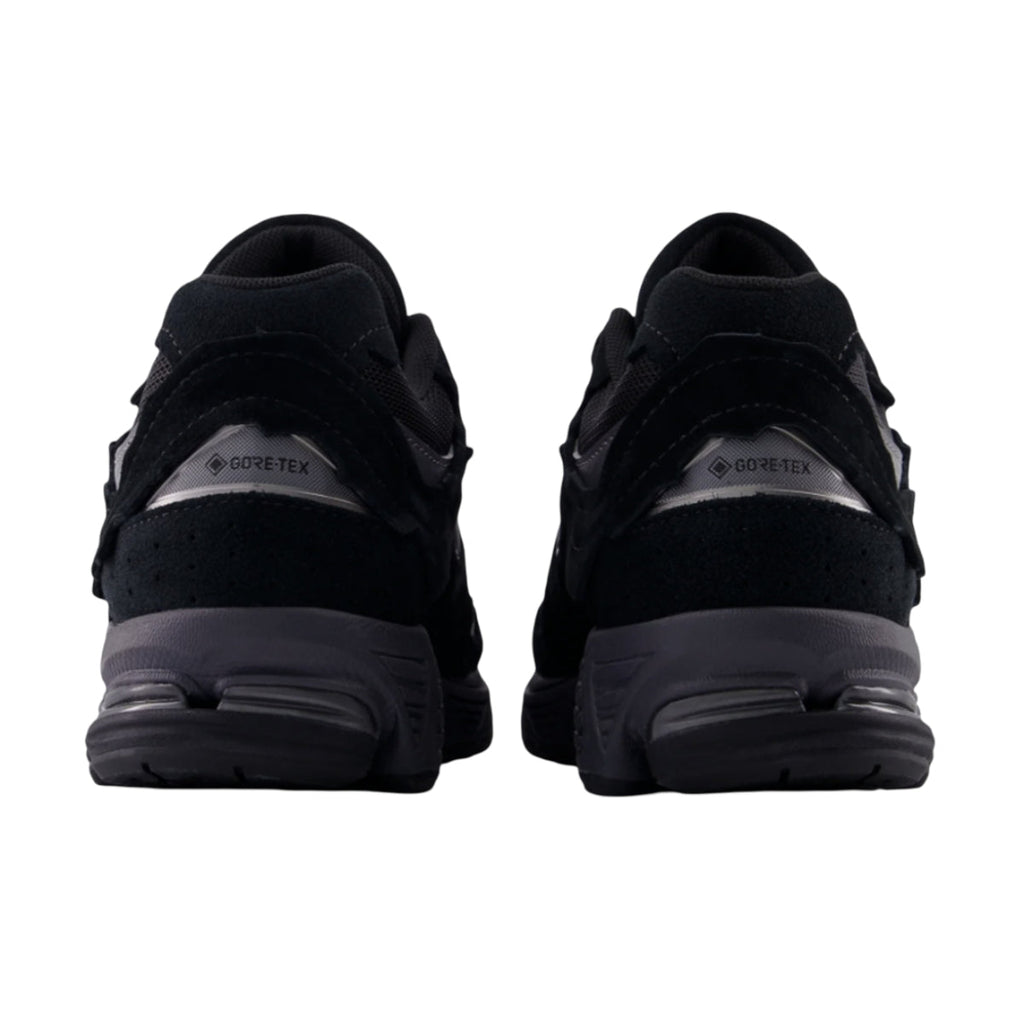 New Balance 2002R Gore-Tex Protection Pack Black Magnet