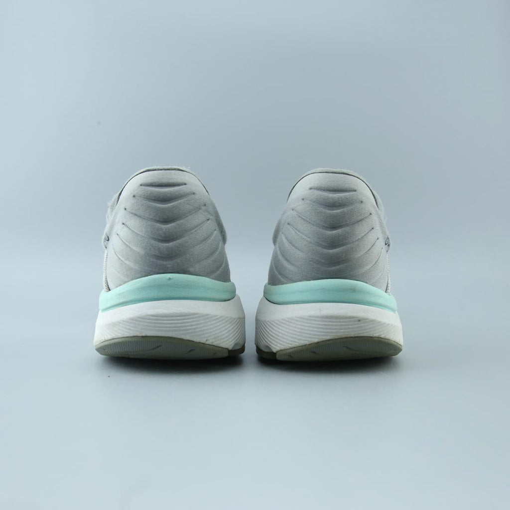 NEW BALANCE 860V10