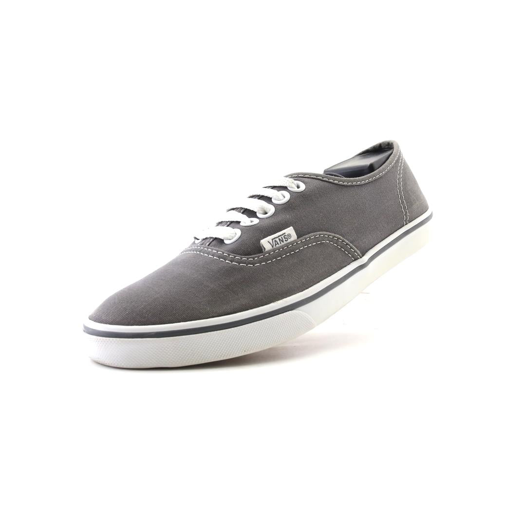 VANS AUTHENTIC