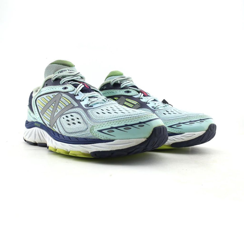 NEW BALANCE 860 V7