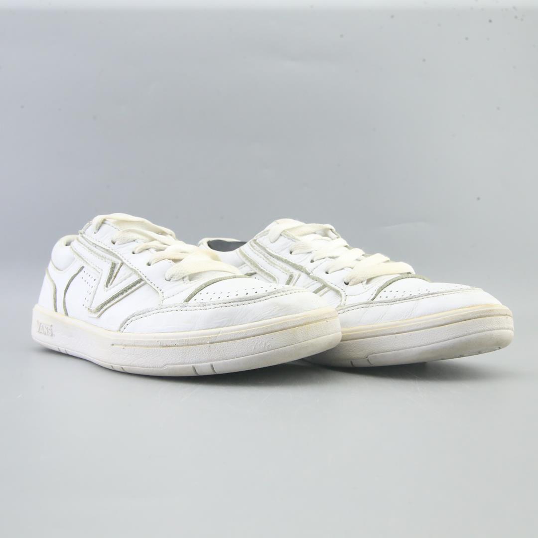 VANS OFF THE WALL