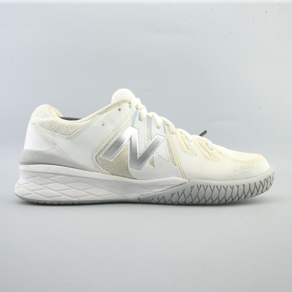 NEW BALANCE 1006