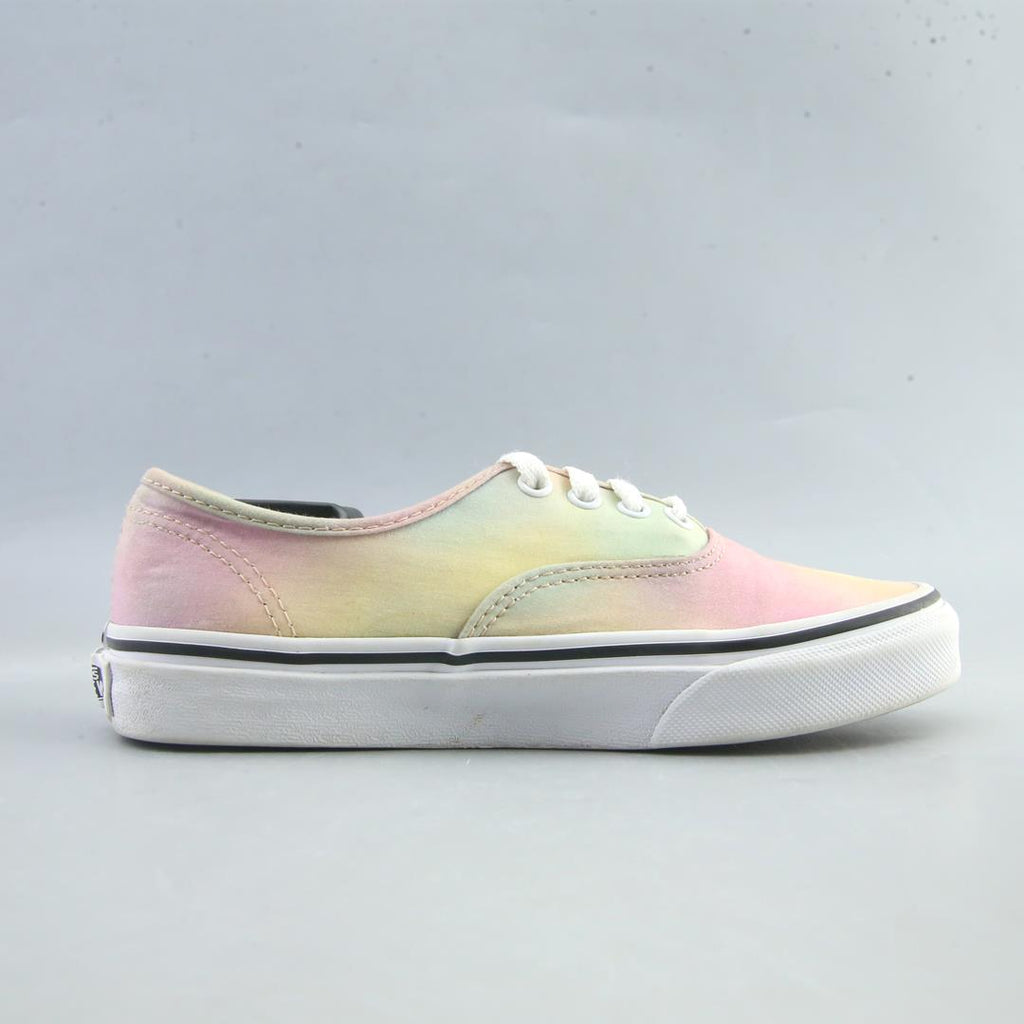 VANS AUTHENTIC