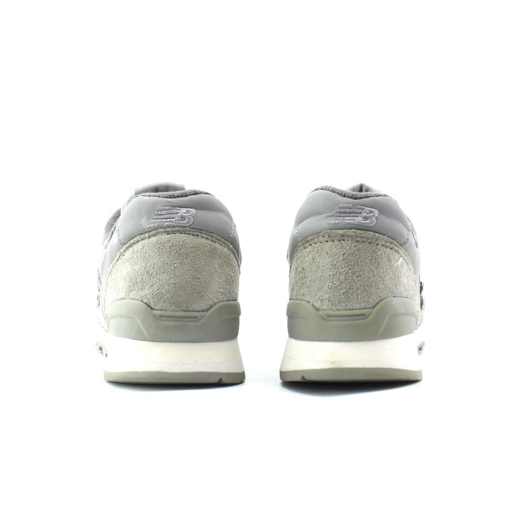 NEW BALANCE 696
