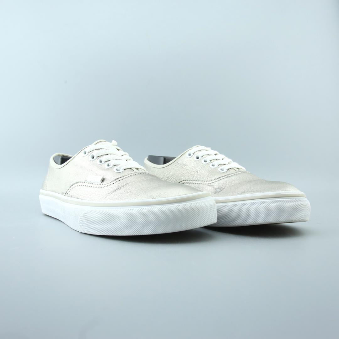 VANS AUTHENTIC