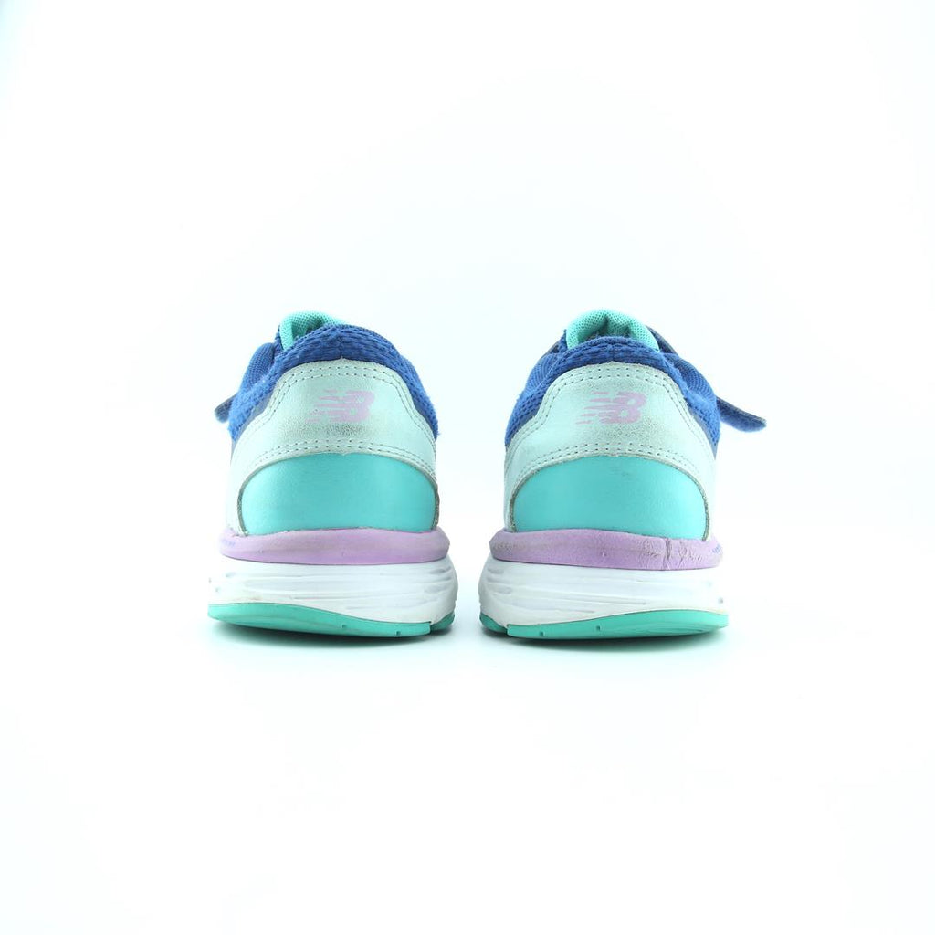 NEW BALANCE 680V6