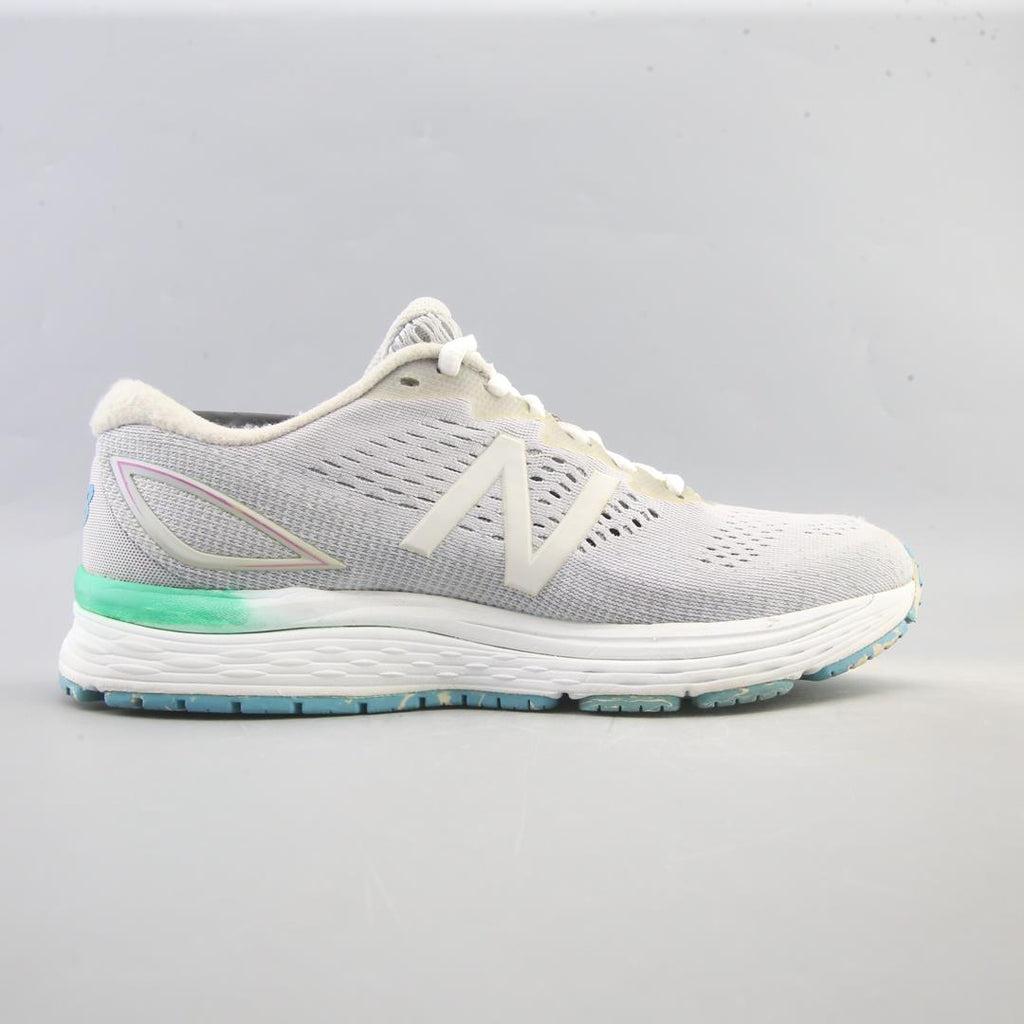 NEW BALANCE 880 V9