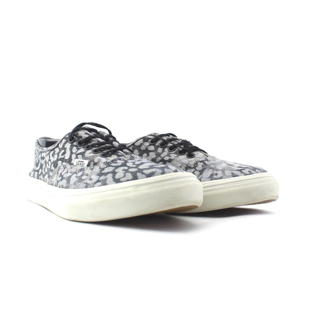 VANS AUTHENTIC