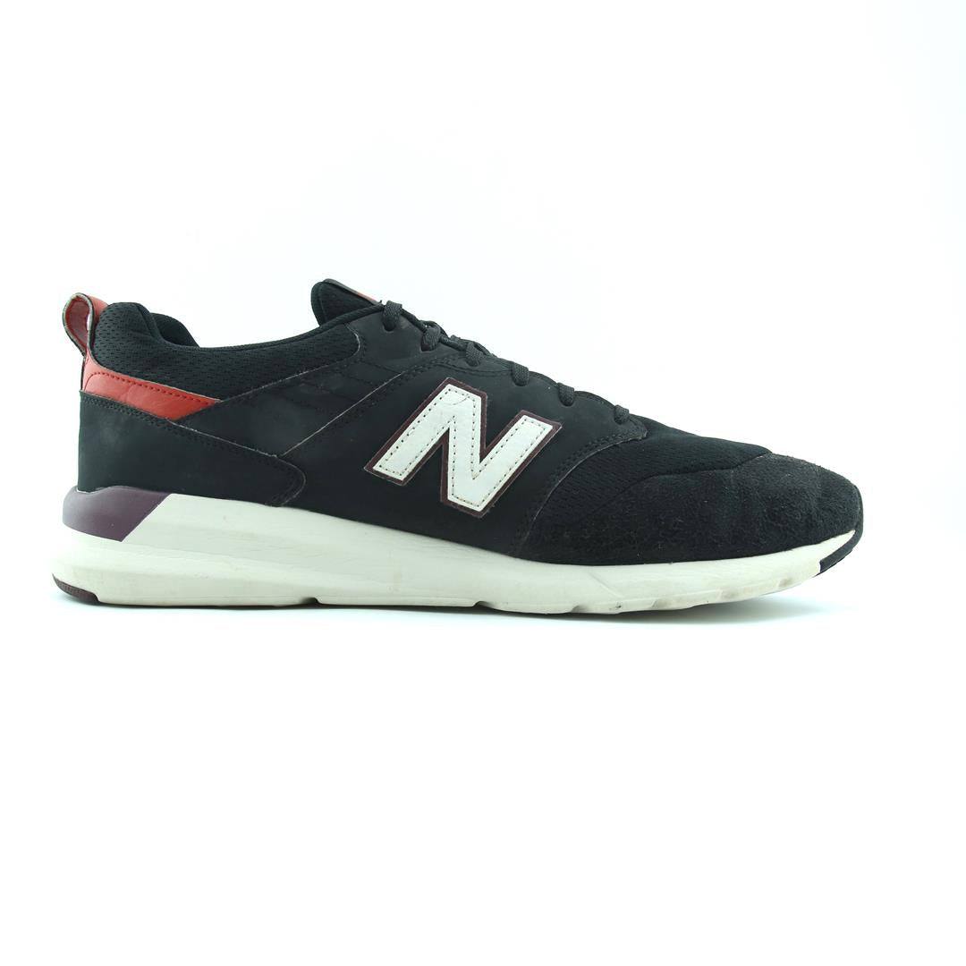 NEW BALANCE 009 V1
