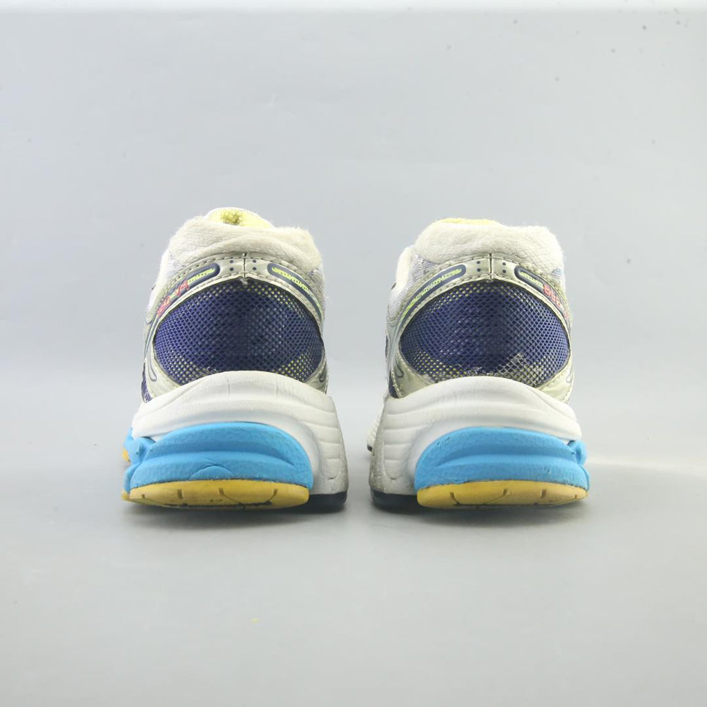 NEW BALANCE 860V4