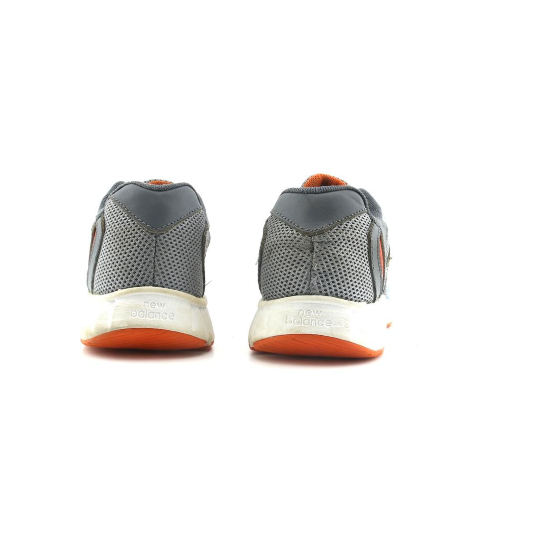 NEW BALANCE KJ555