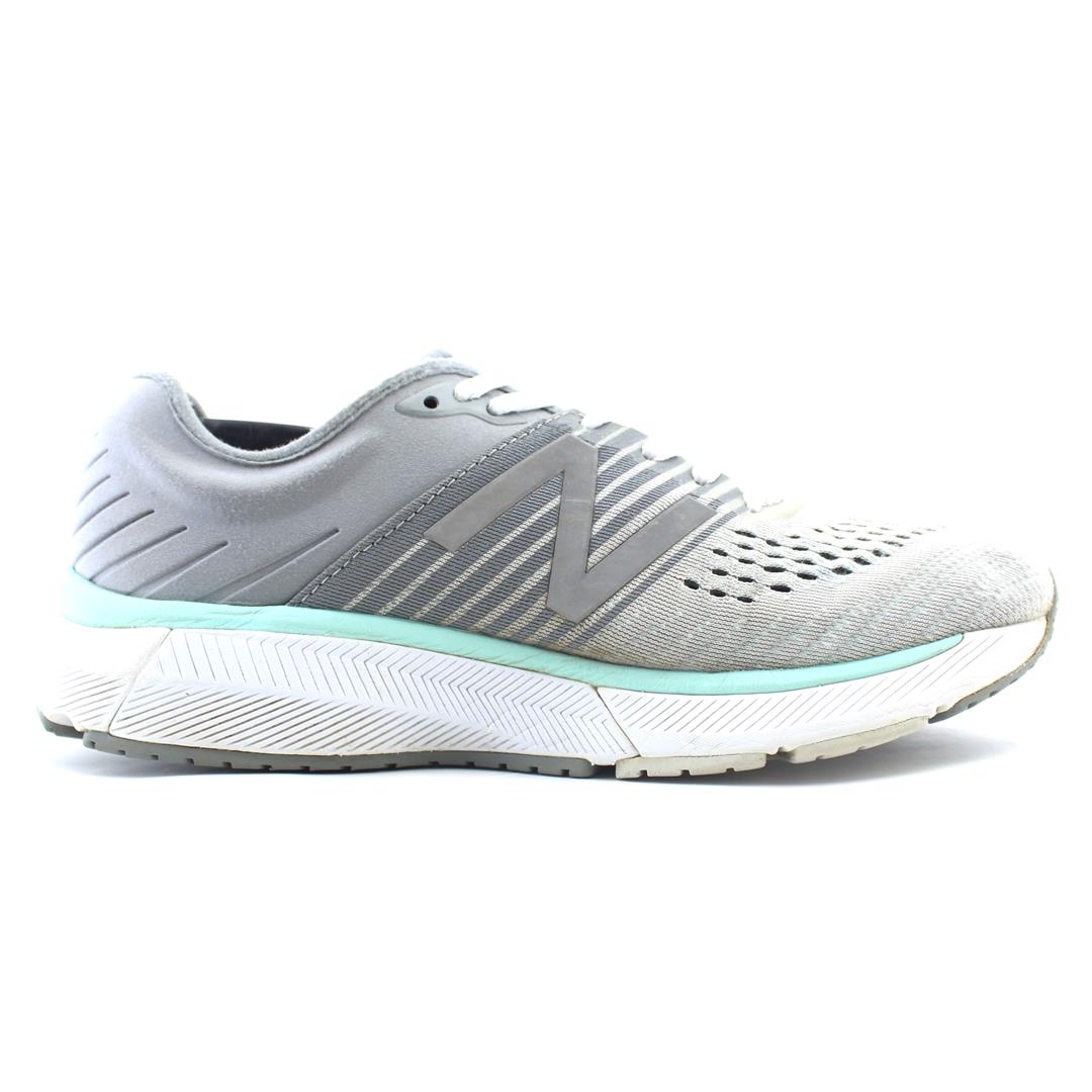 NEW BALANCE 860V10