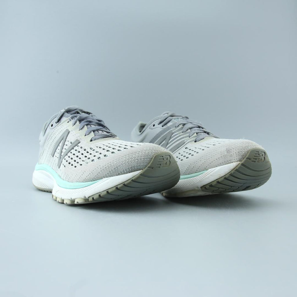 NEW BALANCE 860V10