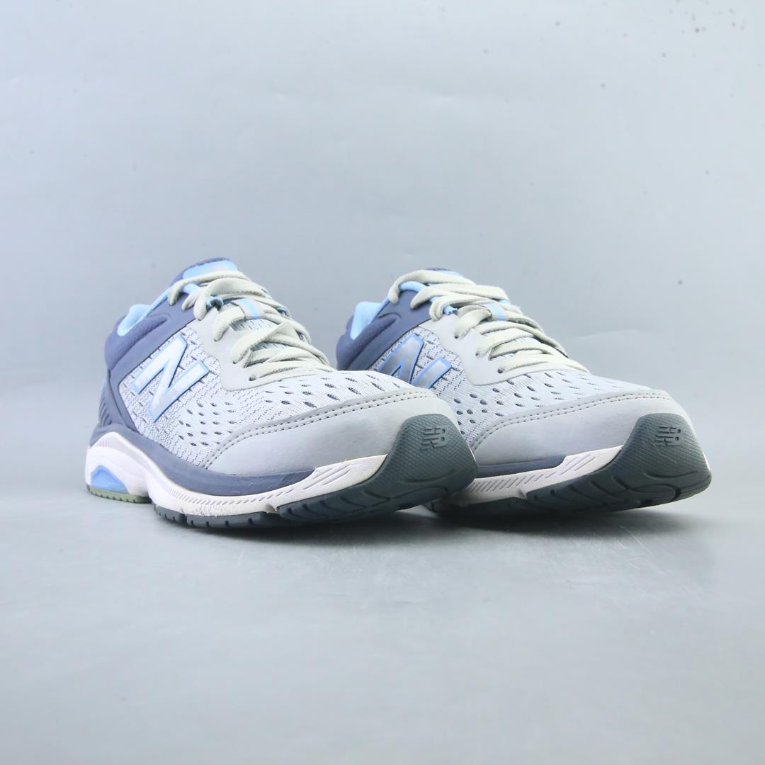NEW BALANCE 847 V4