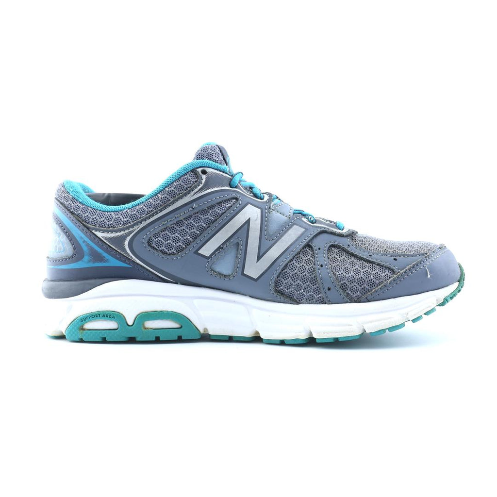 NEW BALANCE 560V6