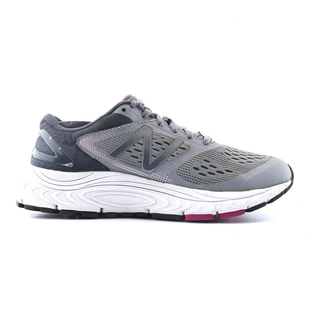 NEW BALANCE 840V4