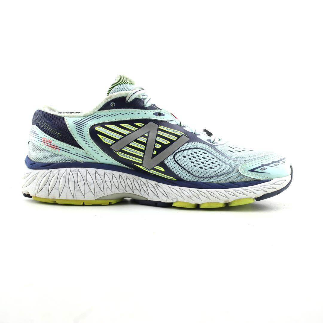 NEW BALANCE 860 V7