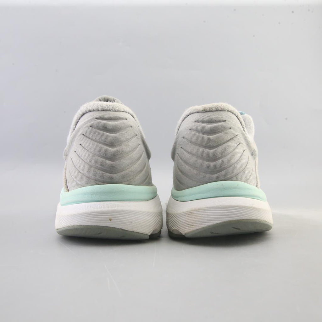 NEW BALANCE 860 V10