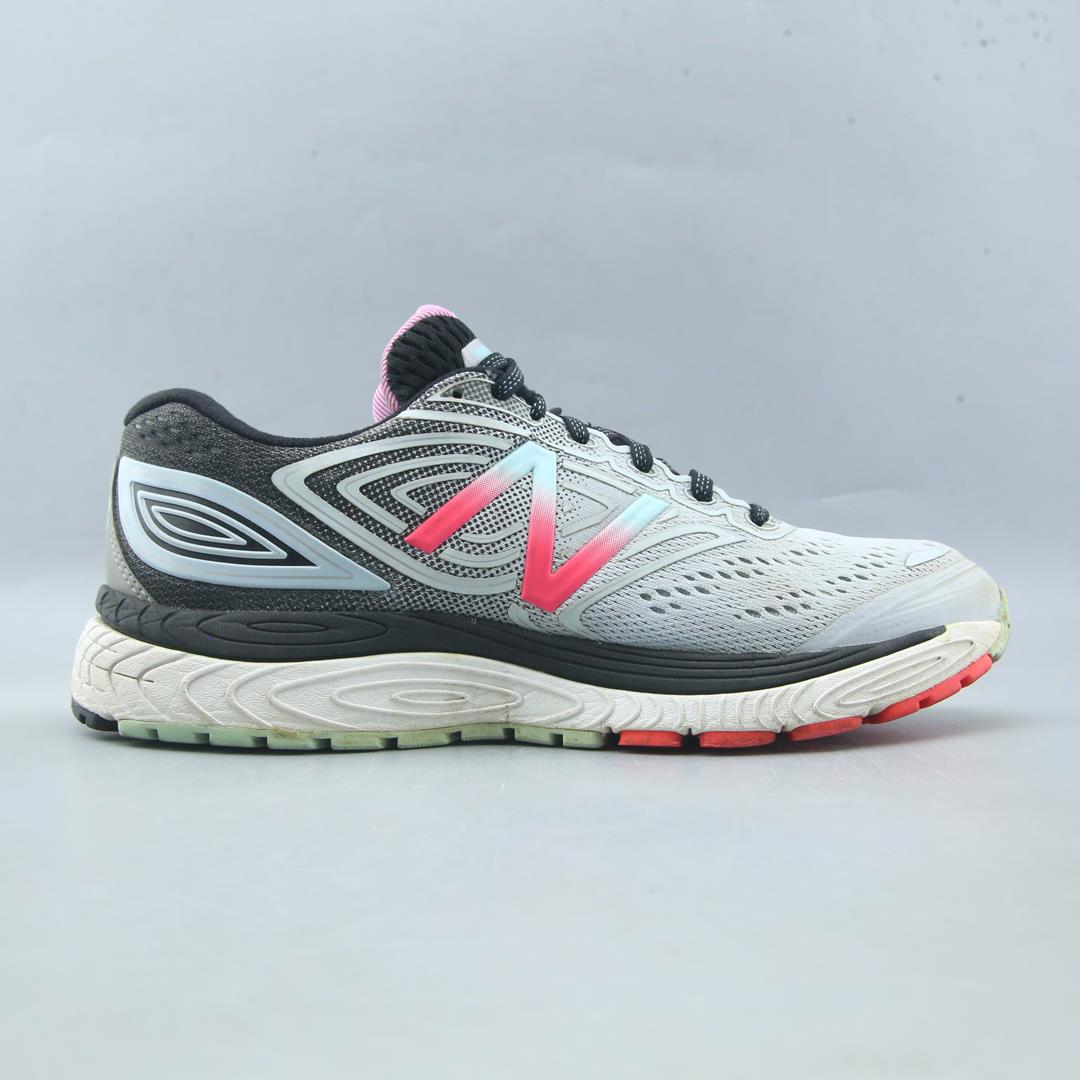 NEW BALANCE 880V7