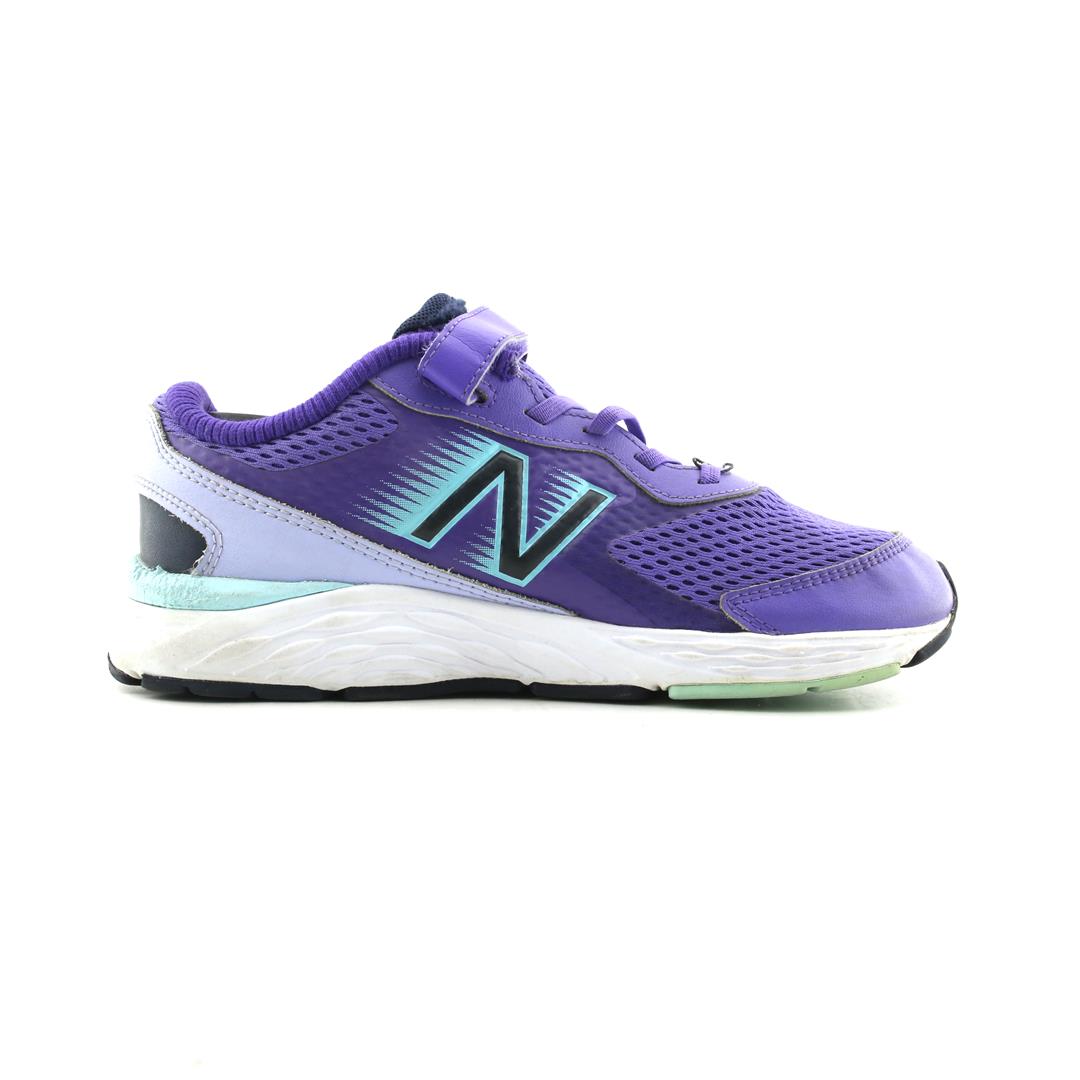 NEW BALANCE 680 V6