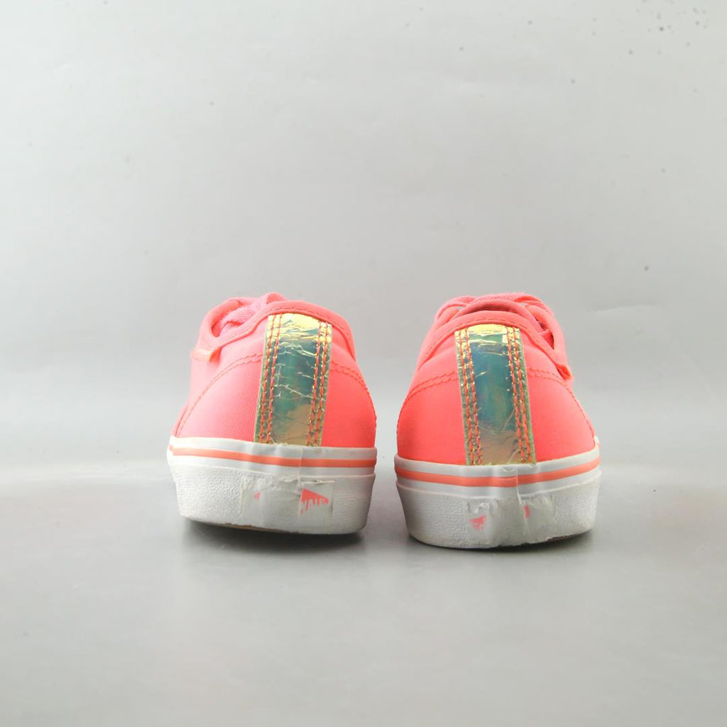 VANS AUTHENTIC