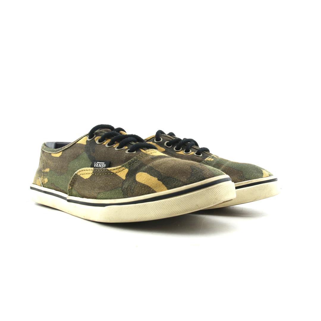 VANS AUTHENTIC