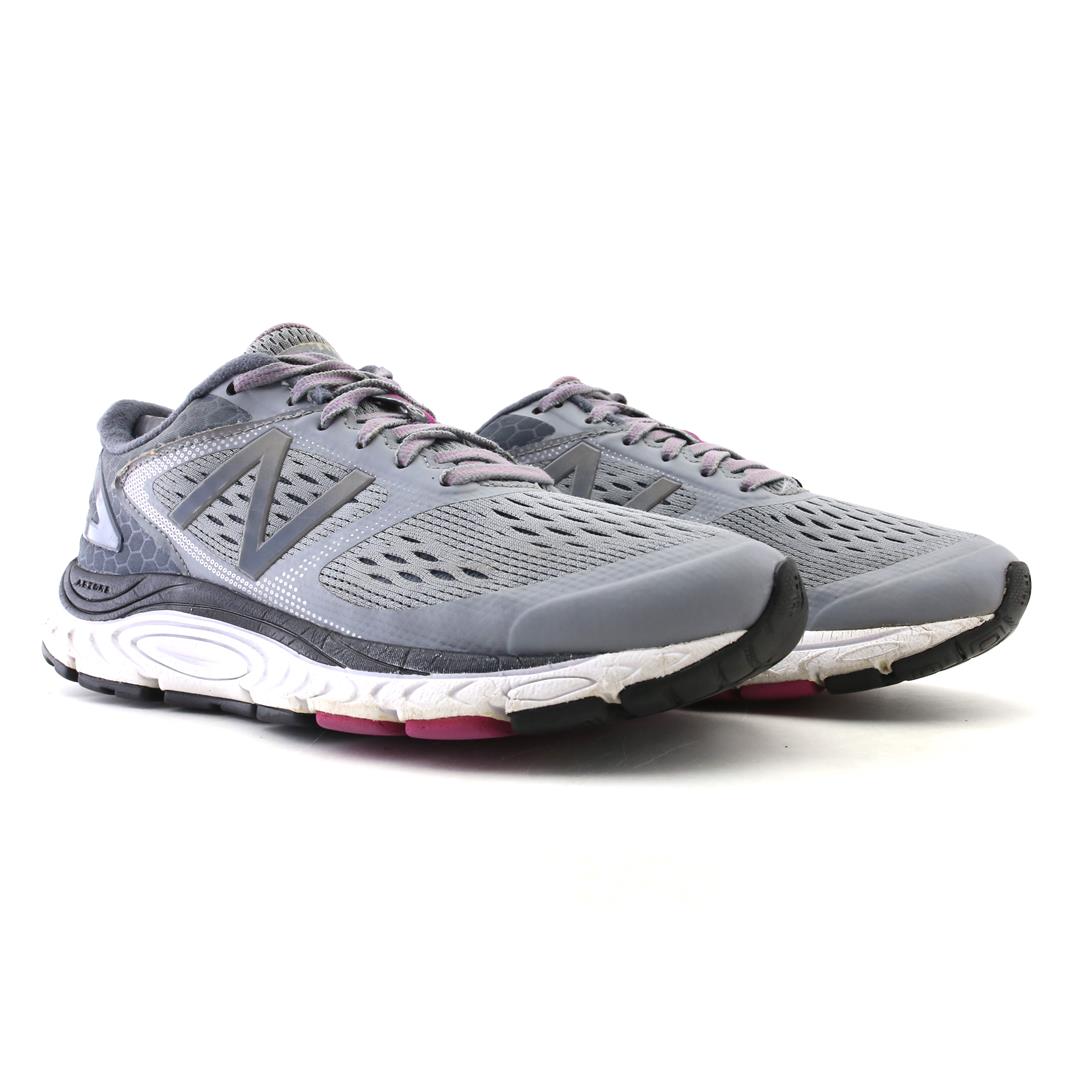 NEW BALANCE 840V4