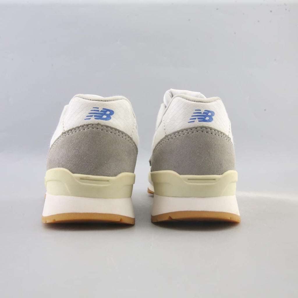 NEW BALANCE 696