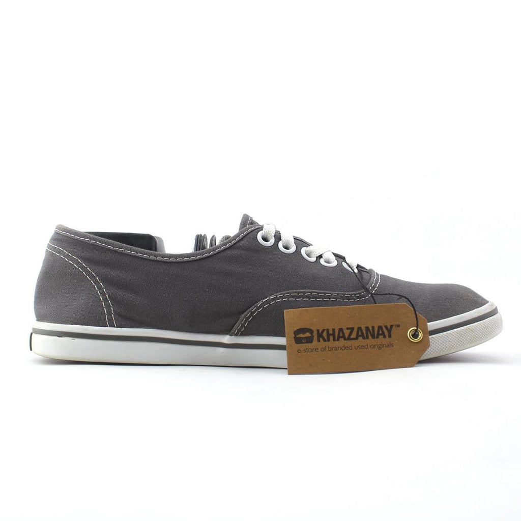 VANS AUTHENTIC