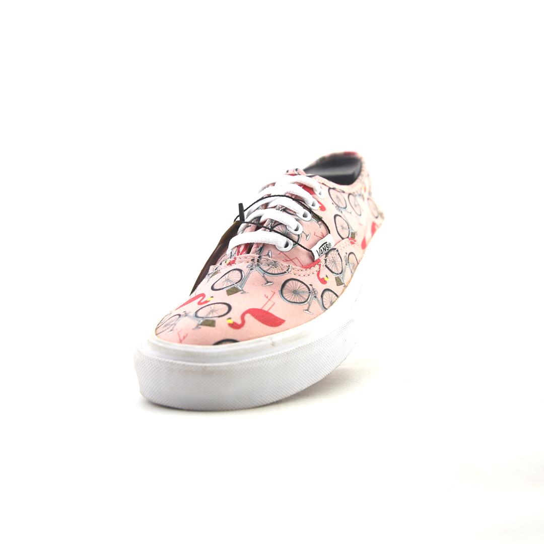 VANS AUTHENTIC
