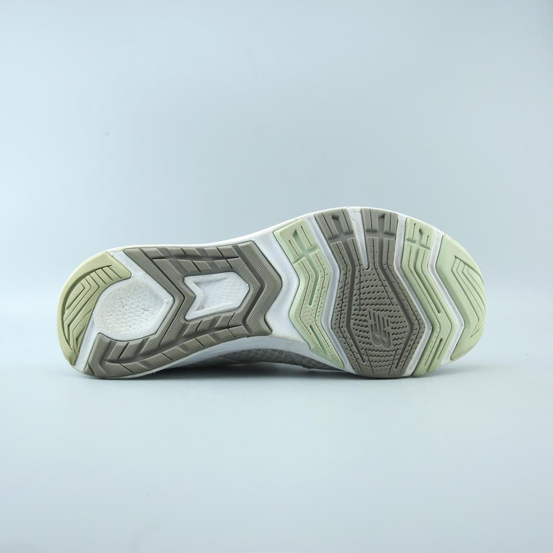 NEW BALANCE FUELCORE NERGIZE V1