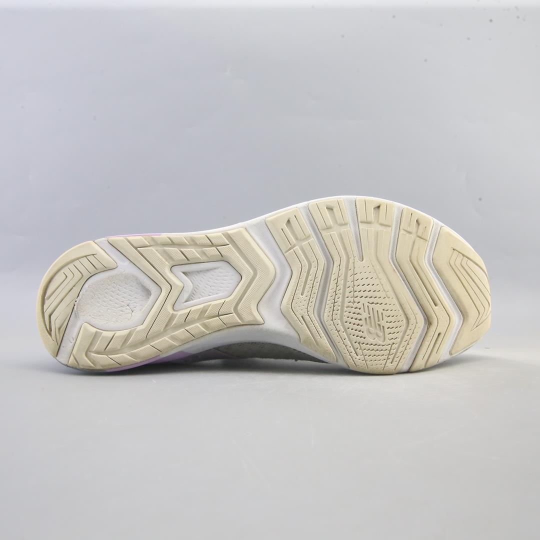 NEW BALANCE  FUELCORE NERGIZE V1