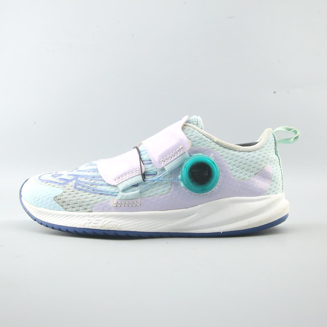 NEW BALANCE FUELCORE REVEAL V3