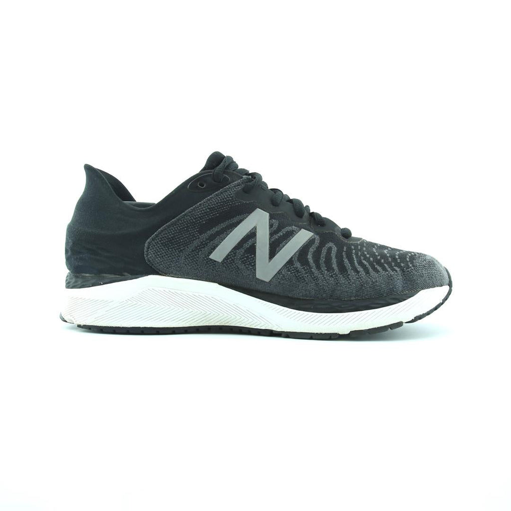NEW BALANCE  FRESH FOAM 860V11