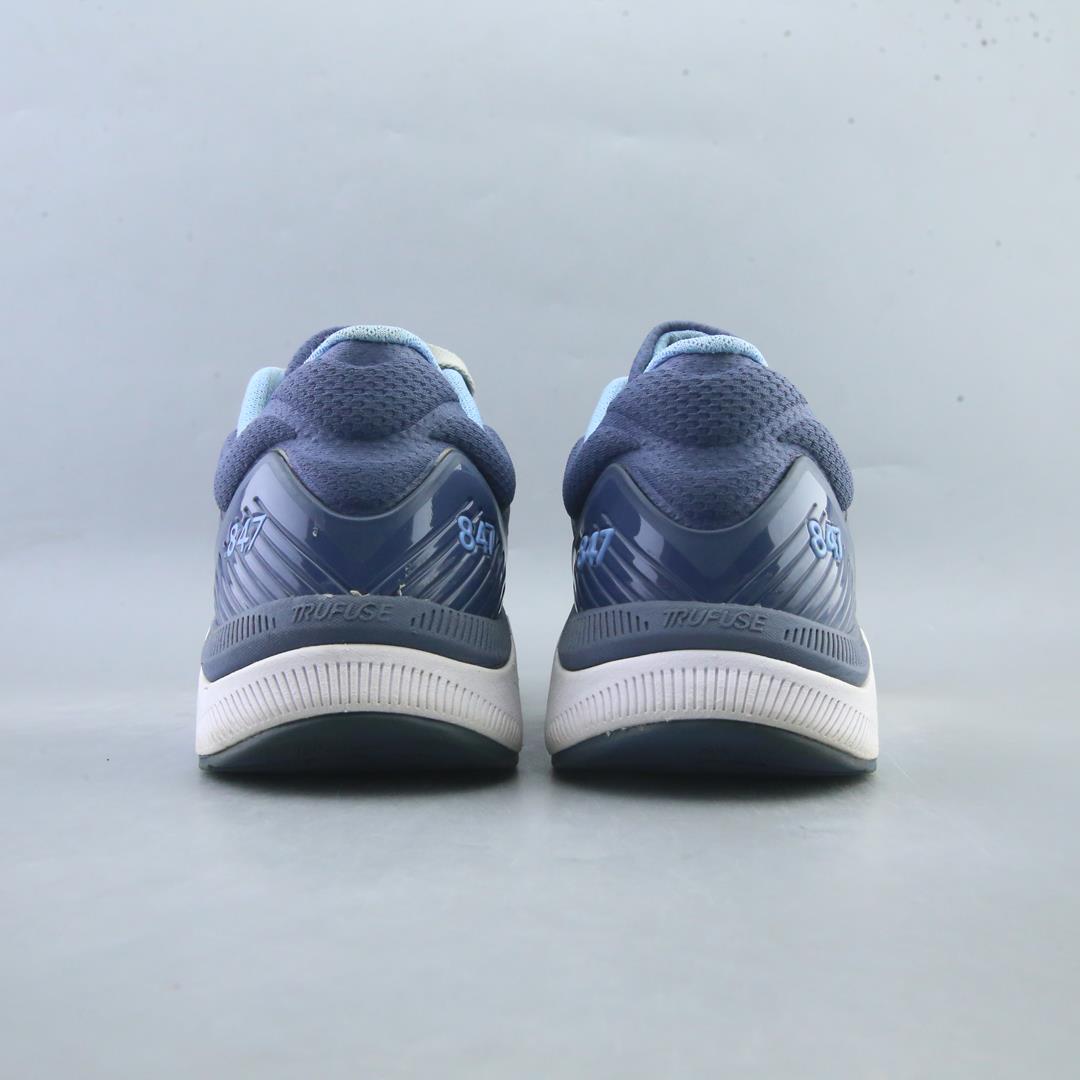 NEW BALANCE 847 V4